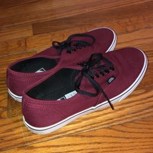 Women’s maroon vans